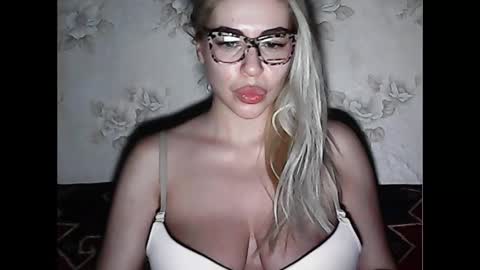 LuxSonyaStar online show from 12-04-24, 07:56