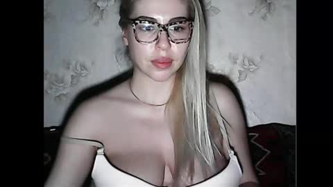 LuxSonyaStar online show from 01-19-25, 08:09