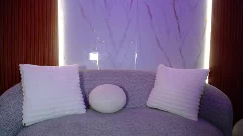 Lesly And Arnold online show from 10-07-25, 02:09