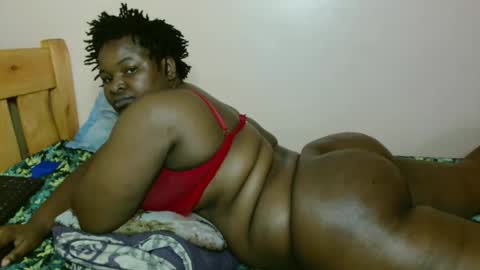 Snapshot of luzremi chatting on 03-23-26, 11:25 luzremi online show from 03-23-26, 11:25