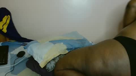 Snapshot of luzremi chatting on 04-01-26, 01:41 luzremi online show from 04-01-26, 01:41