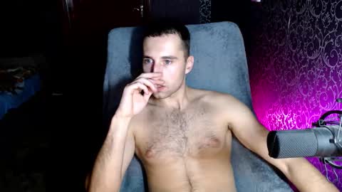 Snapshot of lv_boy chatting on 10-20-25, 07:36 lv_boy online show from 10-20-25, 07:36