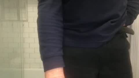 Snapshot of lvguynextdoor440656 chatting on 12-18-25, 01:00 lvguynextdoor440656 online show from 12-18-25, 01:00