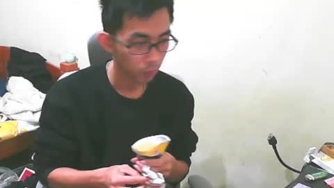 Snapshot of lvoe810930 chatting on 02-09-25, 01:35 lvoe810930 online show from 02-09-25, 01:35
