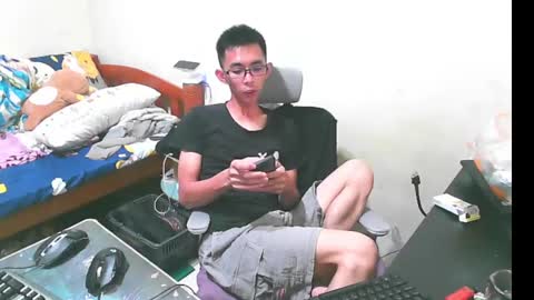 Snapshot of lvoe810930 chatting on 03-01-25, 10:34 lvoe810930 online show from 03-01-25, 10:34