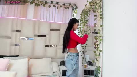 Snapshot of lya_brown chatting on 11-15-25, 11:29 lya_brown online show from 11-15-25, 11:29