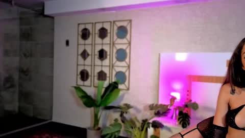 Snapshot of lyahaven chatting on 11-08-25, 11:36 Lya Haven online show from 11-08-25, 11:36