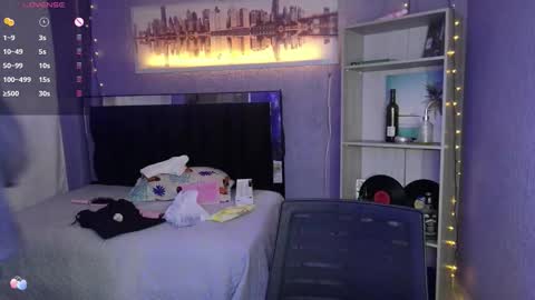 Snapshot of lyam_ebony chatting on 11-05-25, 10:43 lyam_ebony online show from 11-05-25, 10:43