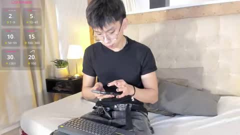 Snapshot of lyan_twink chatting on 11-09-25, 07:45 Lyan online show from 11-09-25, 07:45