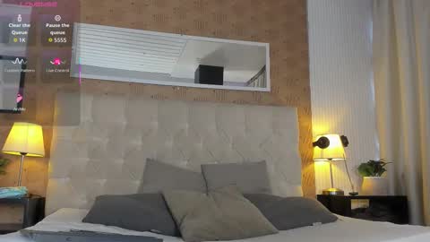 Snapshot of lyan_twink chatting on 11-19-25, 07:36 Lyan online show from 11-19-25, 07:36