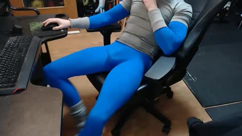 lycraboy123 online show from 03-18-26, 05:27