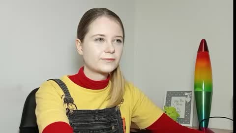 Lydia online show from 11-21-25, 07:12