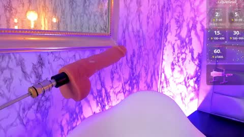 Snapshot of lyen_rae chatting on 12-18-24, 02:10 Lyen Rae online show from 12-18-24, 02:10