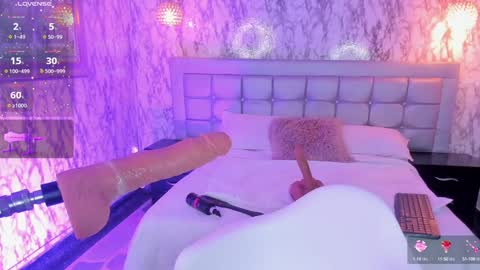 Snapshot of lyen_rae chatting on 01-01-25, 09:39 Lyen Rae online show from 01-01-25, 09:39