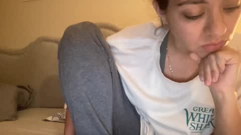 Snapshot of lylajades chatting on 02-24-26, 04:21 Olivia online show from 02-24-26, 04:21