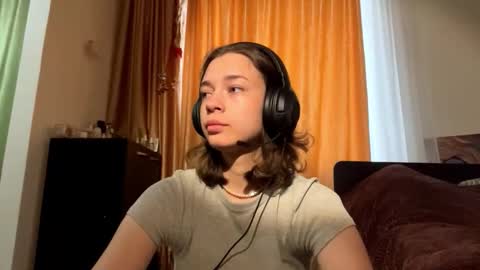Viola online show from 10-03-25, 05:37