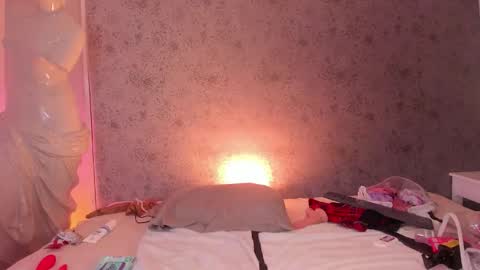 Lyla  online show from 11-29-25, 07:44