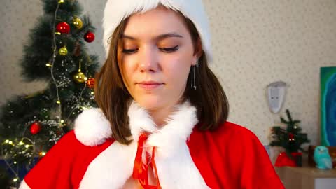 Snapshot of lyle_art chatting on 12-21-24, 06:41 hi im Lyle online show from 12-21-24, 06:41