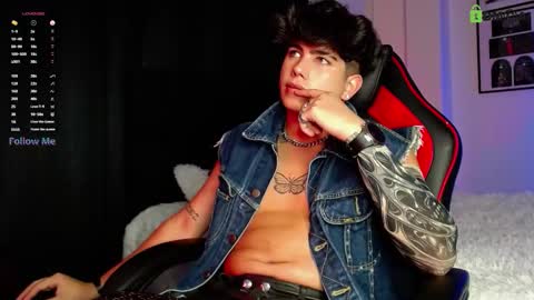 Lyle Bennett Freelance Model online show from 12-01-25, 10:53