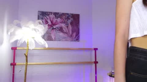 Lyly   online show from 12-08-24, 05:39