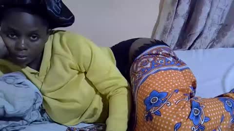 lyn_anna online show from 09-30-25, 08:14