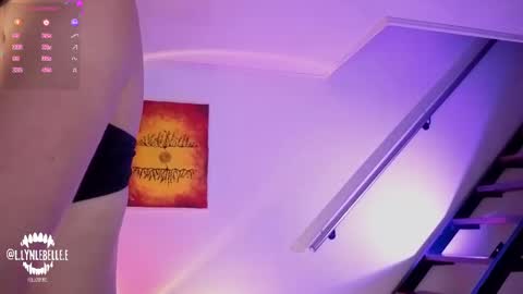 Snapshot of lyn_lebelle chatting on 11-11-25, 11:16 Lyn online show from 11-11-25, 11:16