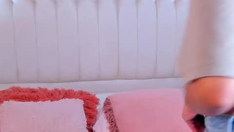 Lyn online show from 12-22-25, 11:18