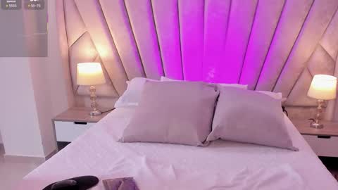 Snapshot of lynara_norien chatting on 12-17-25, 07:20 LYNARA online show from 12-17-25, 07:20