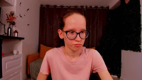 Sara online show from 01-19-25, 02:04