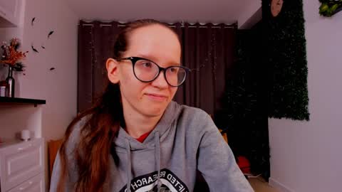 Sara online show from 01-20-25, 10:59