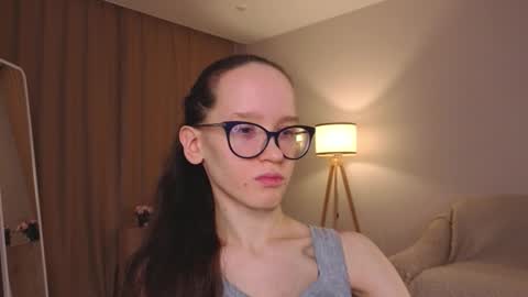 Sara online show from 02-11-26, 04:12