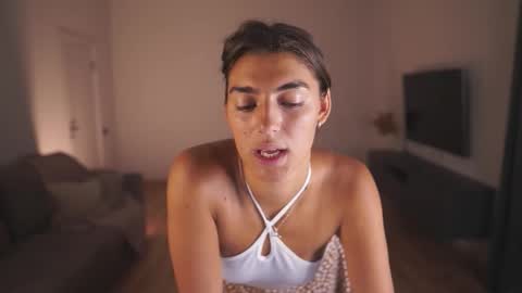 Snapshot of lynn_jackson chatting on 10-20-25, 06:14 LYNN online show from 10-20-25, 06:14