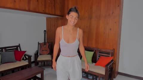 Snapshot of lynn_jackson chatting on 11-18-25, 04:50 LYNN online show from 11-18-25, 04:50