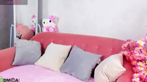 Snapshot of lynn_martin chatting on 10-07-25, 01:03 Lynn online show from 10-07-25, 01:03