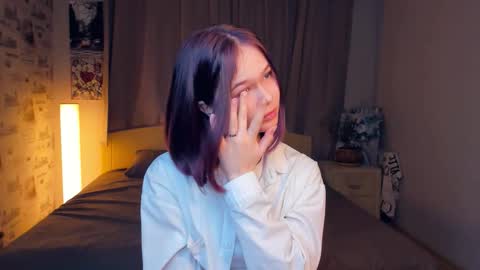 Cozy Lynns room online show from 11-28-25, 09:01