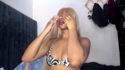 Kay online show from 03-04-26, 06:58