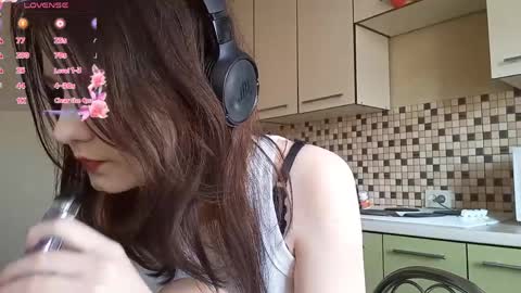 Lynn online show from 04-02-26, 02:04