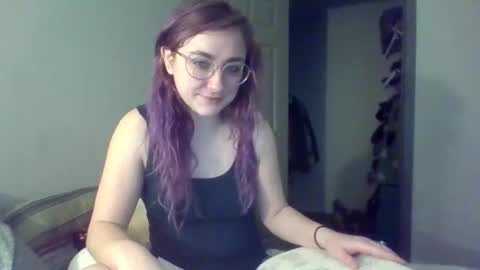 Snapshot of lynnkitten69000 chatting on 02-22-26, 02:37 Lynn online show from 02-22-26, 02:37