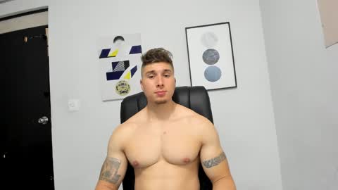 Lyonel online show from 12-31-24, 03:34