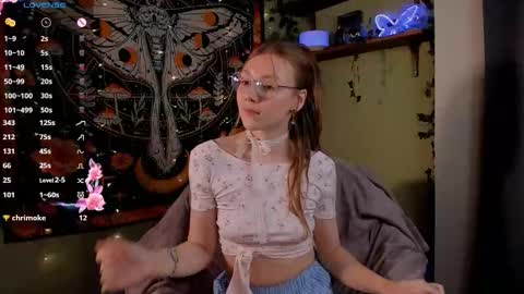 Snapshot of lyra_thenymph chatting on 10-12-25, 01:15 Lyra online show from 10-12-25, 01:15