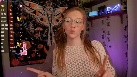 Snapshot of lyra_thenymph chatting on 11-06-25, 12:11 Lyra online show from 11-06-25, 12:11