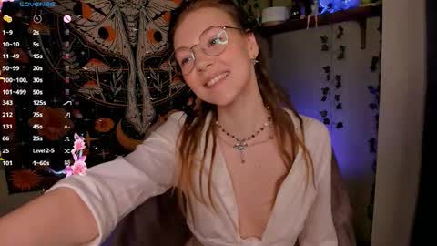 Snapshot of lyra_thenymph chatting on 11-09-25, 12:09 Lyra online show from 11-09-25, 12:09