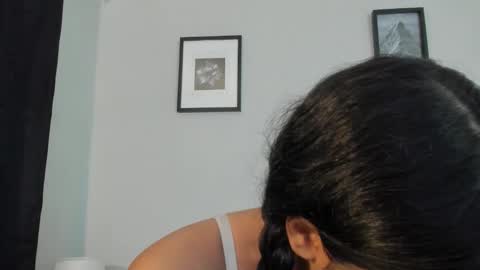 Snapshot of lyriadiamond chatting on 12-02-25, 02:28 Lyriadiamond online show from 12-02-25, 02:28