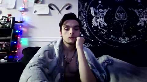 lyss_of online show from 12-17-25, 03:12