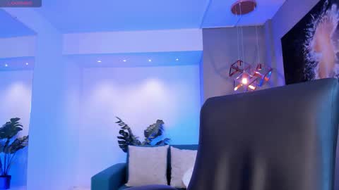 Lyssa  Everyday From 0700 to 1630 Col Time online show from 10-25-25, 12:23