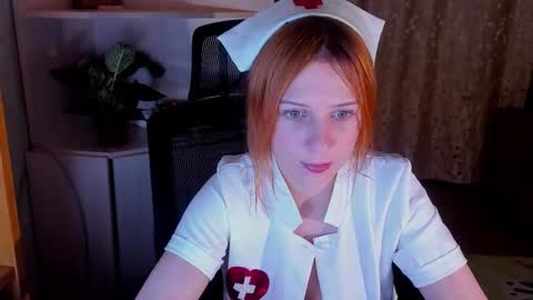 lyssan_xo online show from 11-09-25, 05:11