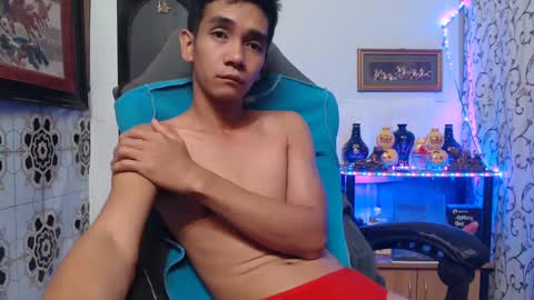 Snapshot of lyubovmoya3 chatting on 01-02-25, 07:18 SWEETPINOY online show from 01-02-25, 07:18