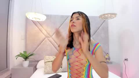 Lyxi online show from 03-02-25, 11:39