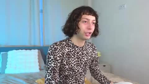 m1ster_green online show from 10-08-25, 03:09