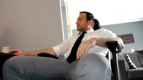 Snapshot of m4st3r_0f_d0m1n4nc3 chatting on 02-23-25, 10:49 ready to cum online show from 02-23-25, 10:49